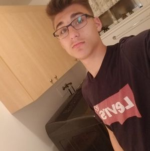 Meet your Posher, Alexandre